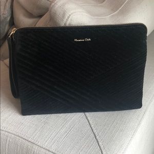 Massimo Dutti velvet envelope wristlet clutch